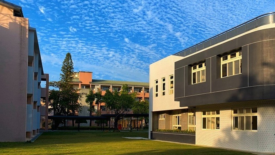 臺中市東峰非營利幼兒園(委託財團法人宏觀文教基金會辦理)